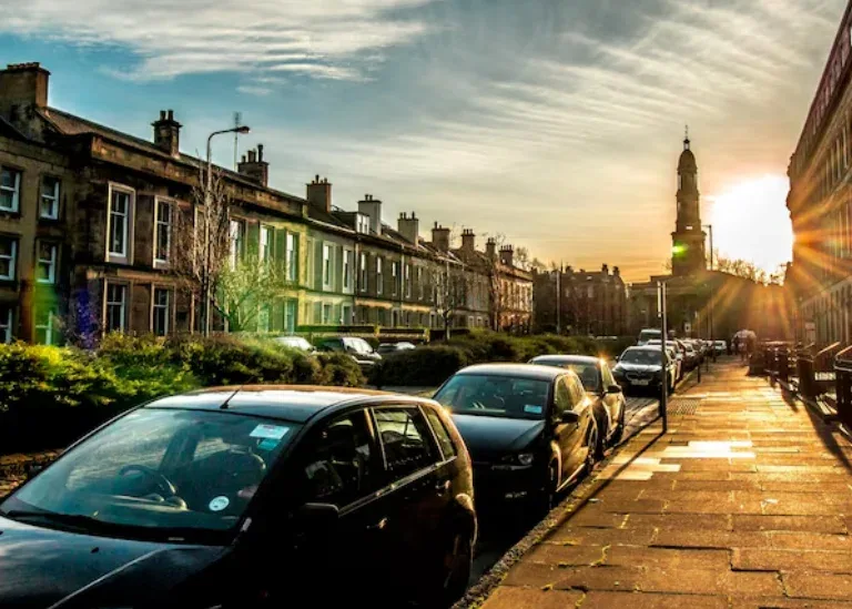 Discover the Charm of London with Trusted Victoria Taxi