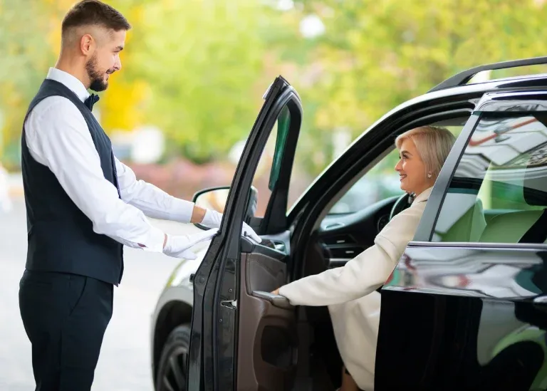 Book Premier and Fastest Colindale Taxi Services
