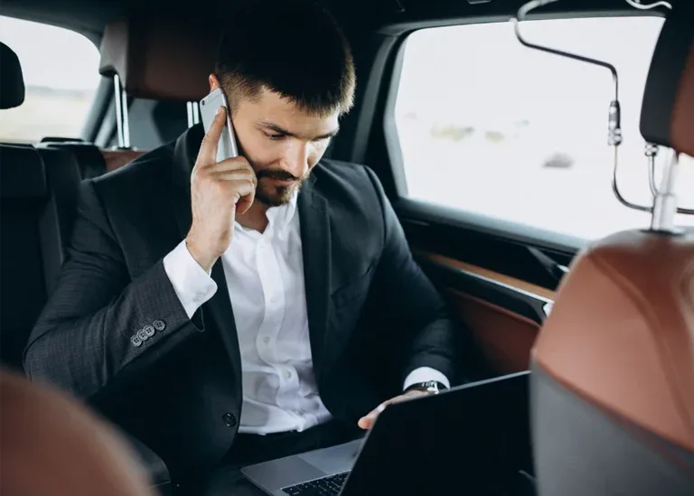 Oakwood Taxi for Efficient Corporate and Airport Transfers