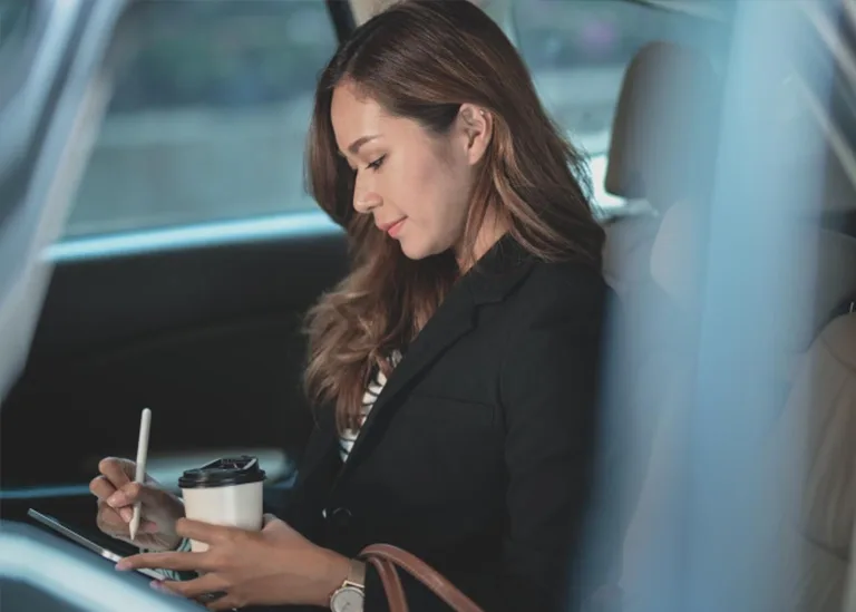 Easy, Reliable Aldwych Cabs for Day & Night