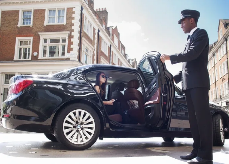 Easy, Reliable Farringdon Cabs for Day & Night