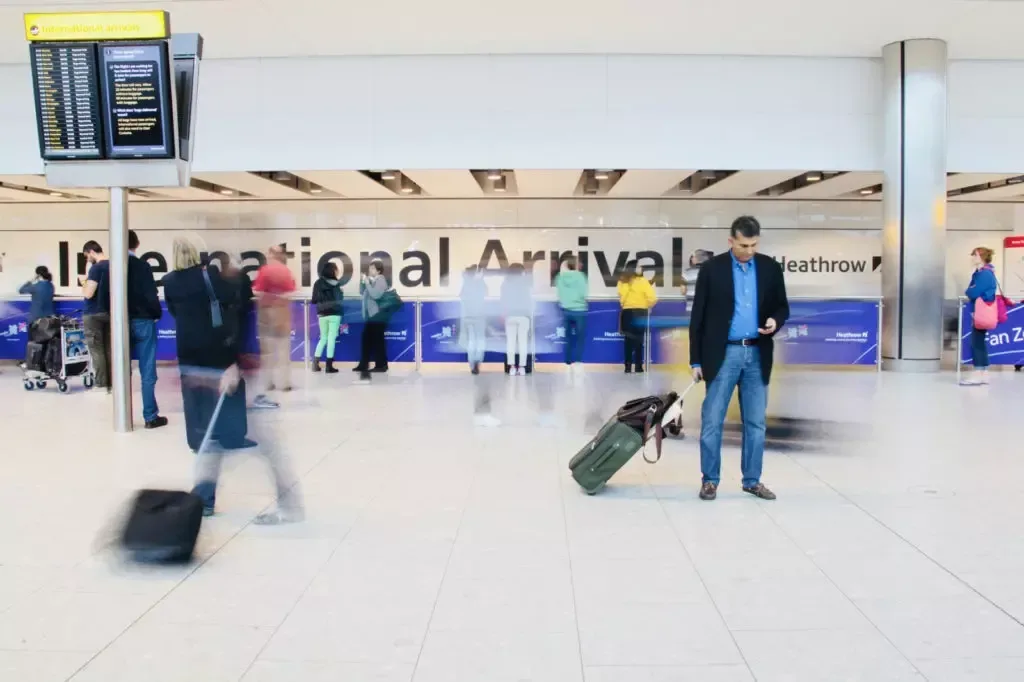 Get an Affordable but Premium Luton Airport Taxi to the City